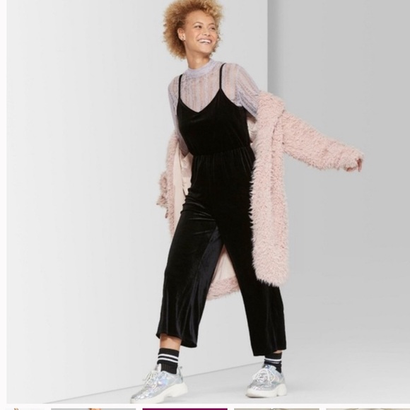 {Wild Fable} Black Velvet Spaghetti Strap V-Neck Jumpsuit - Picture 1 of 2